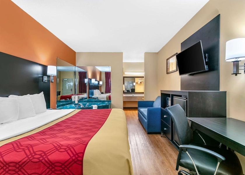 Maine Northport Room