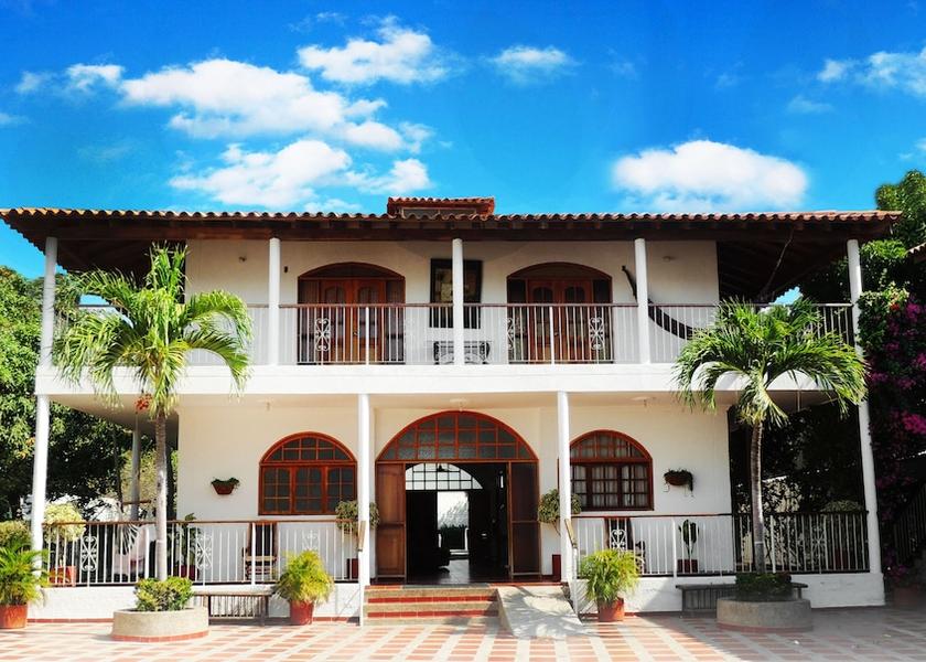 Magdalena Santa Marta Entrance