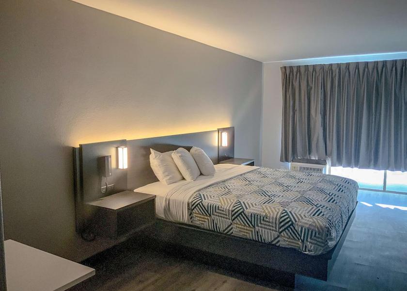 Texas San Angelo Room