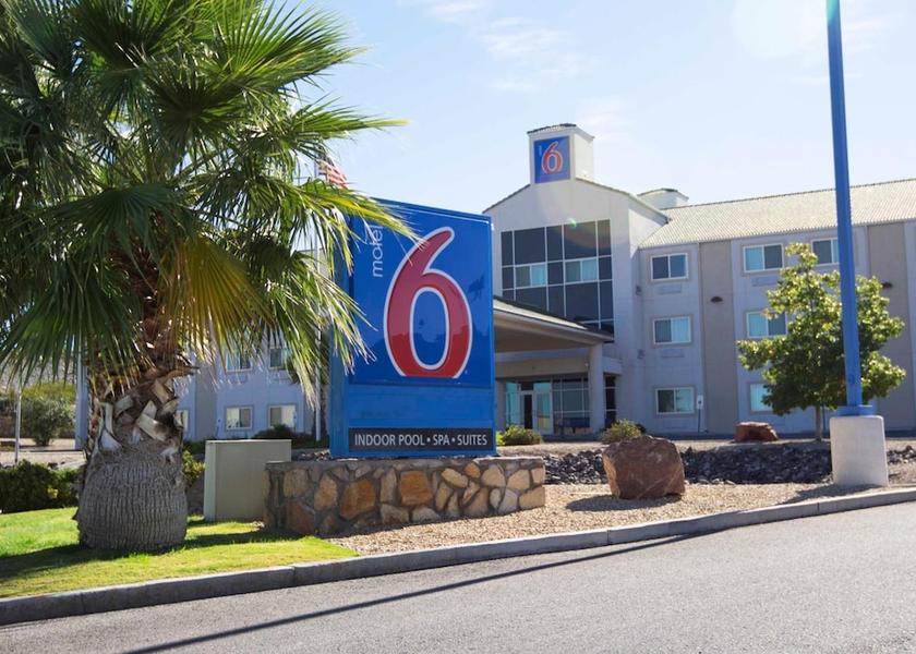 New Mexico Las Cruces Exterior Detail