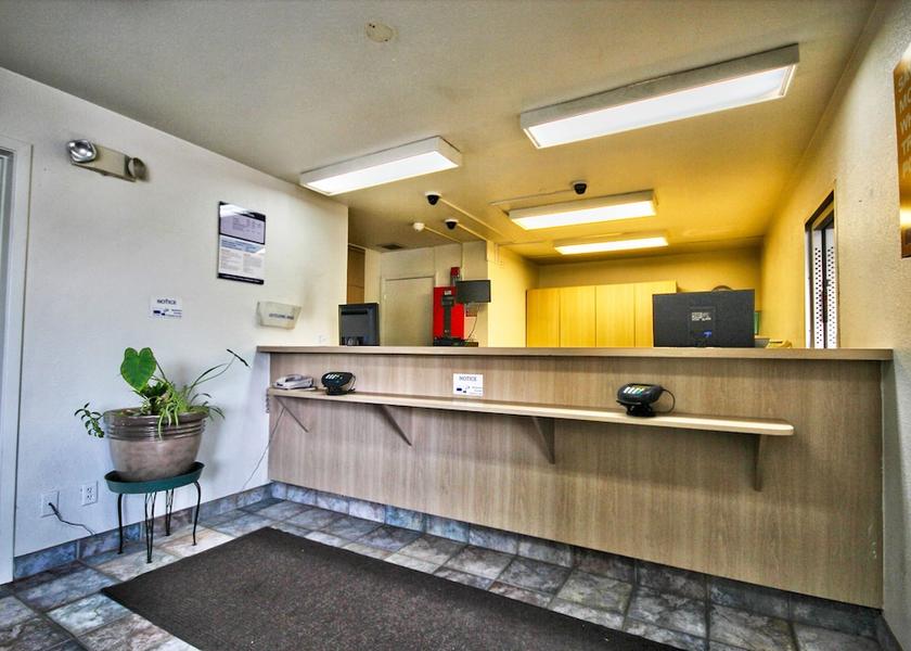 Montana Helena Reception