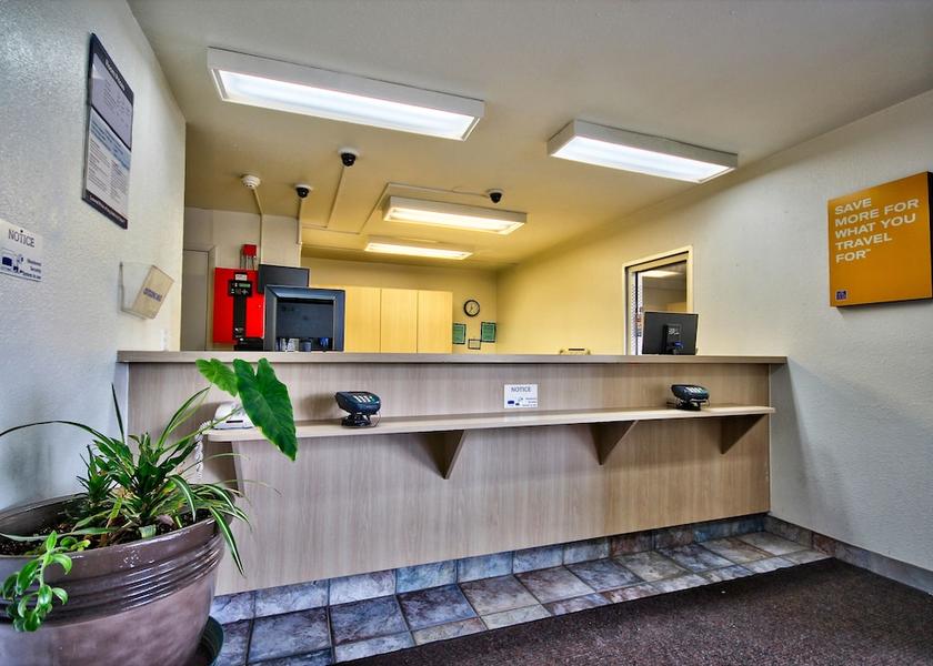 Montana Helena Reception