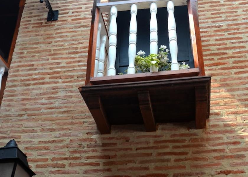 Bolivar Cartagena Exterior Detail