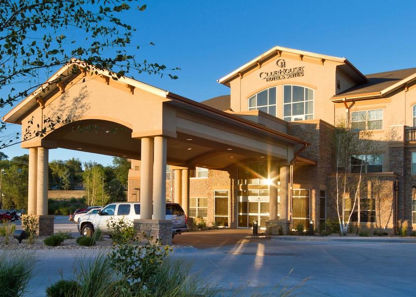 South Dakota Pierre Facade