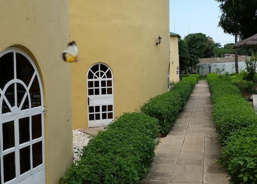  Serrekunda Garden