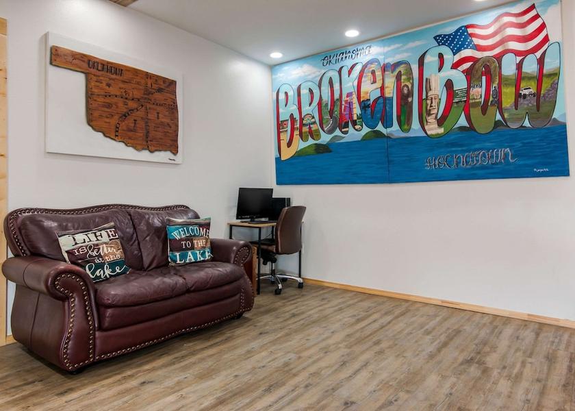Oklahoma Broken Bow Lobby