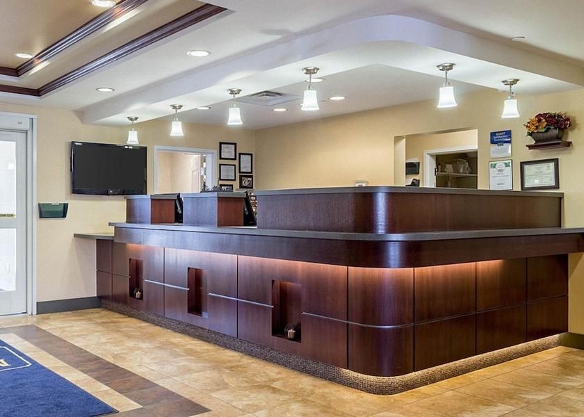 North Dakota Minot Lobby