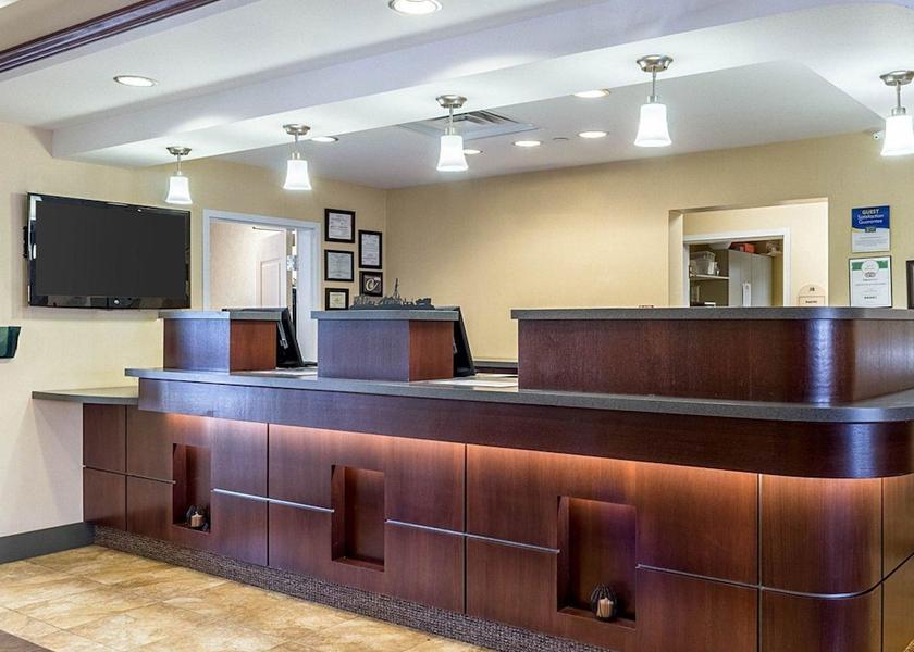 North Dakota Minot Lobby