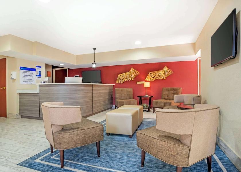 Alabama Gardendale Lobby