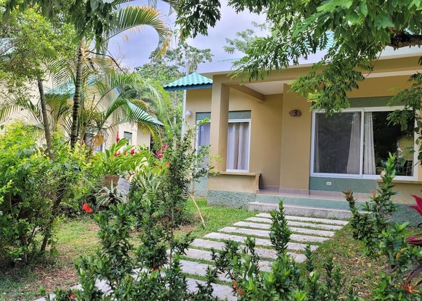 Atlantida La Ceiba Exterior Detail