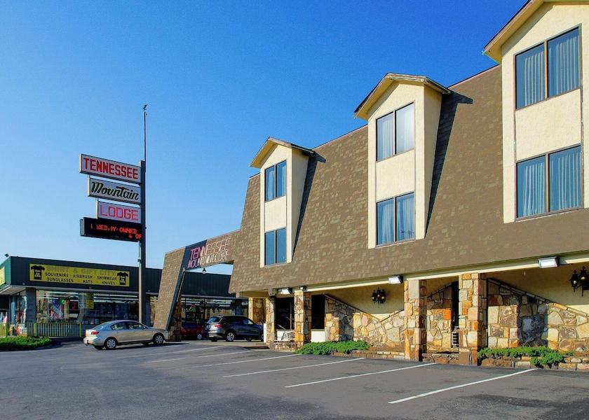 Tennessee Pigeon Forge Exterior Detail