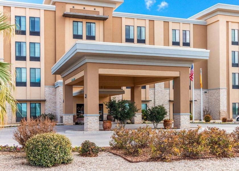 California Carlsbad Exterior Detail