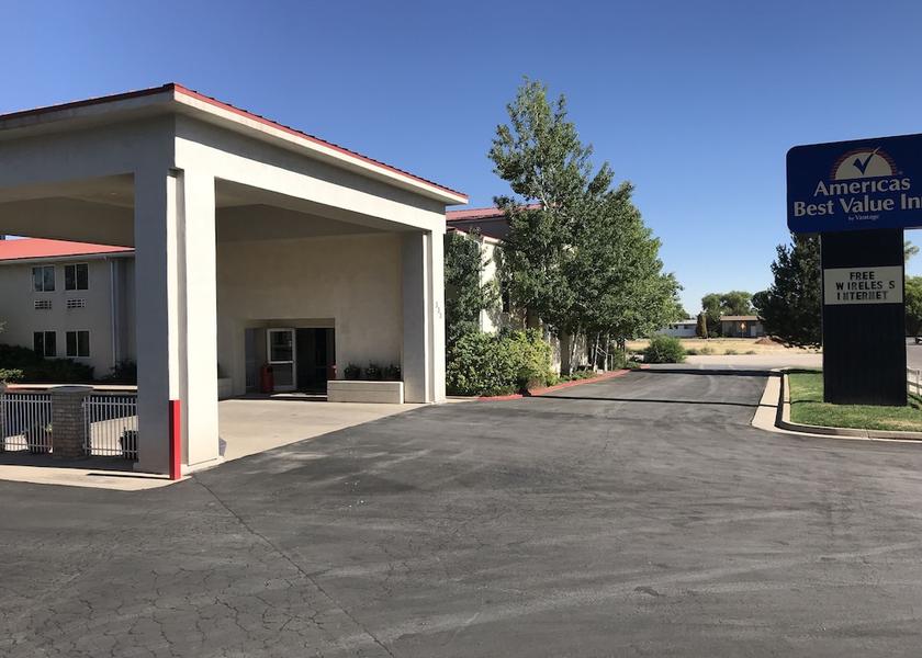 Utah Cedar City Front of property