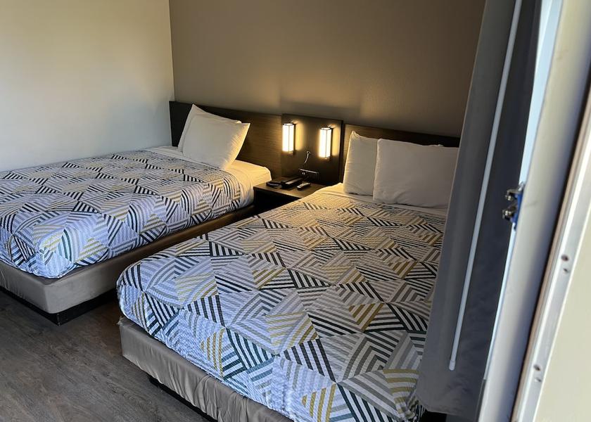 California Arcata Room