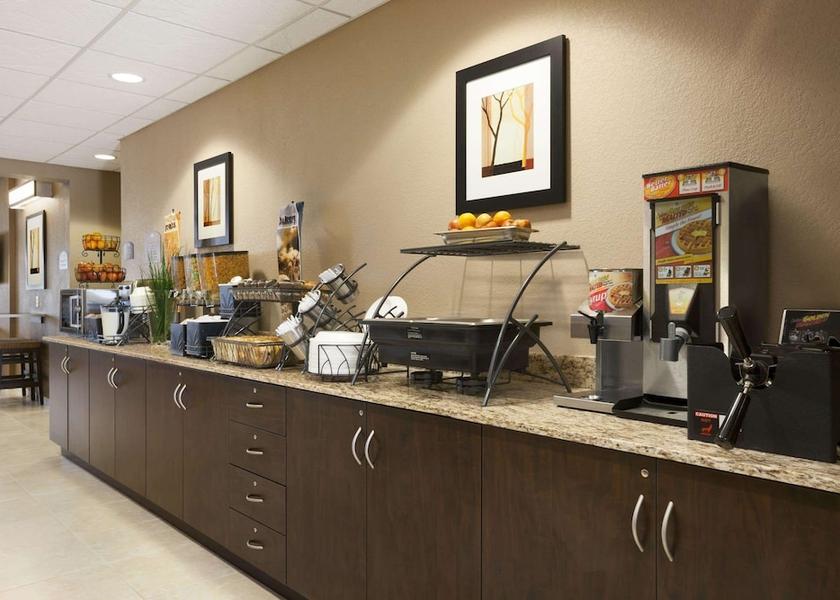 California Pleasanton Breakfast Area