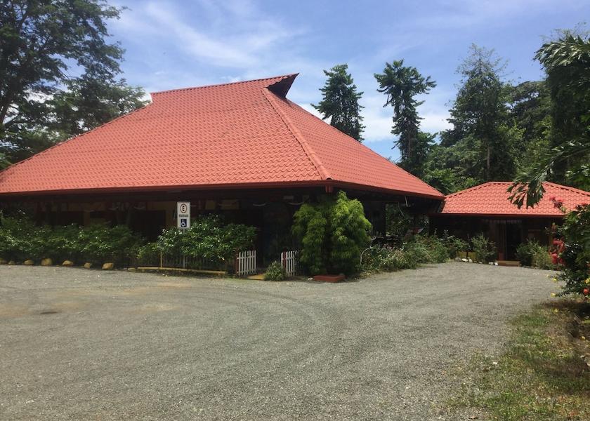 San Jose Ballena Facade