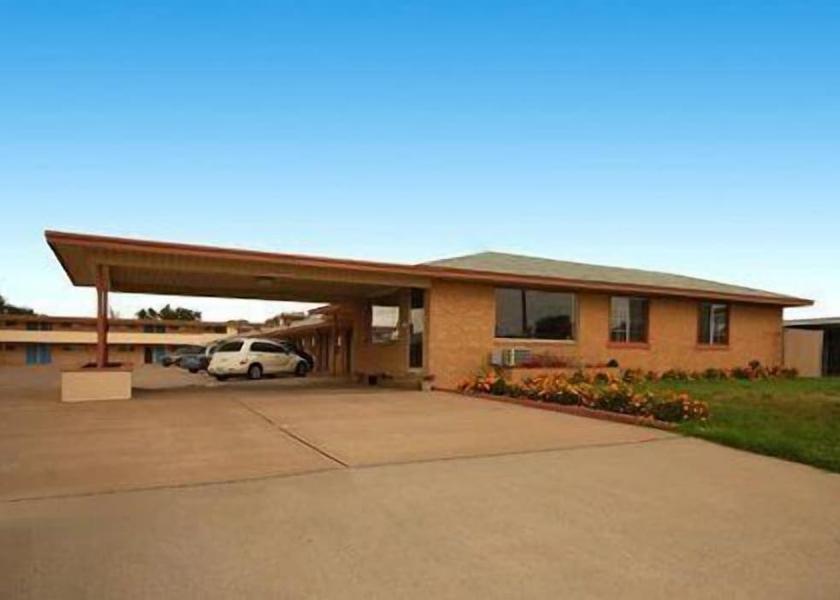 Kansas Liberal Entrance