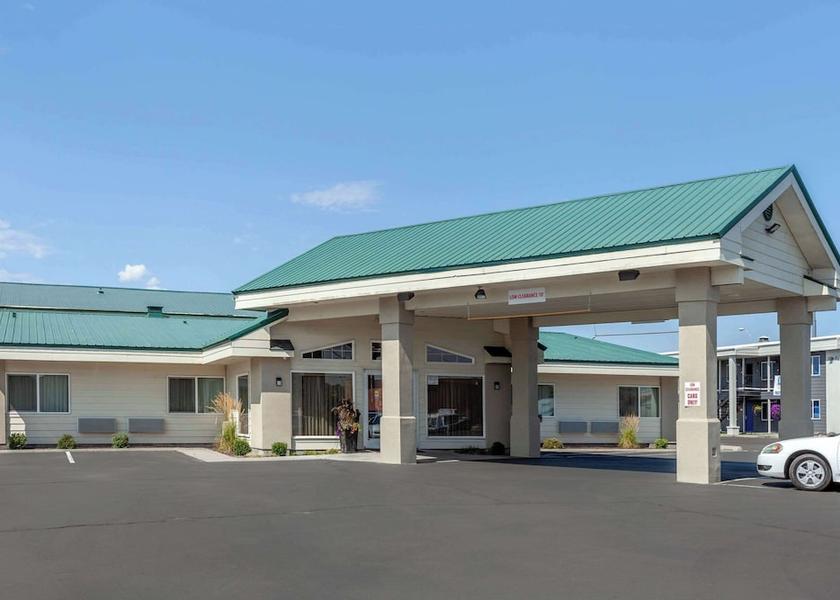 California Ontario Exterior Detail