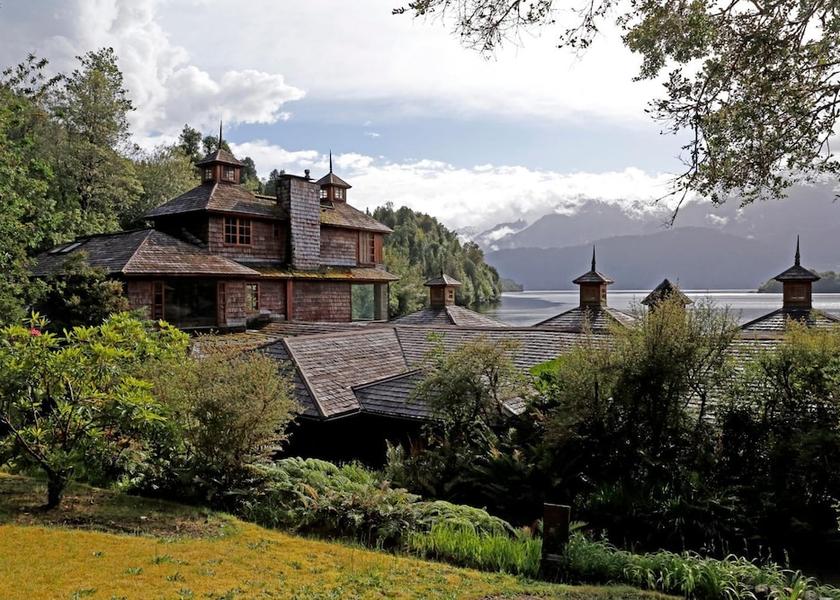 Aisen (region) Puyuhuapi Exterior Detail