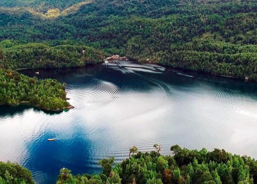 Aysén del General Carlos Ibáñez del Campo Region Cisnes Lake
