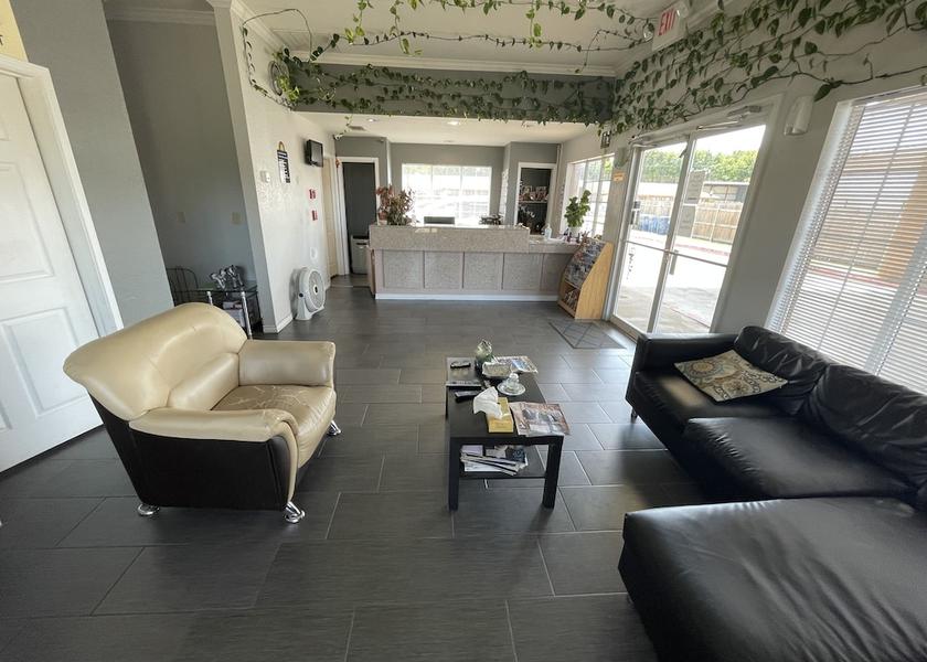 Texas Mabank Lobby