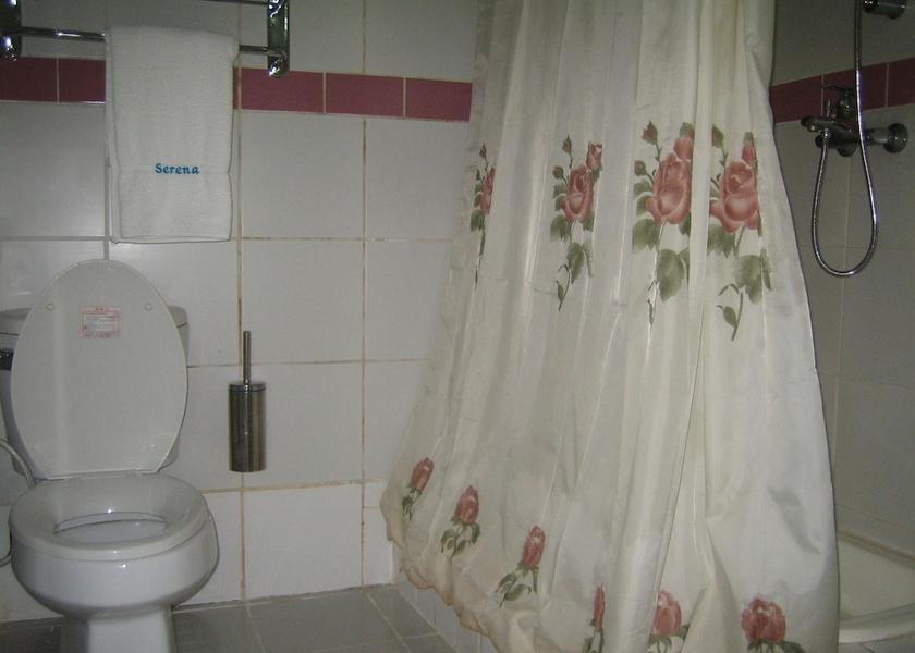  Douala Bathroom