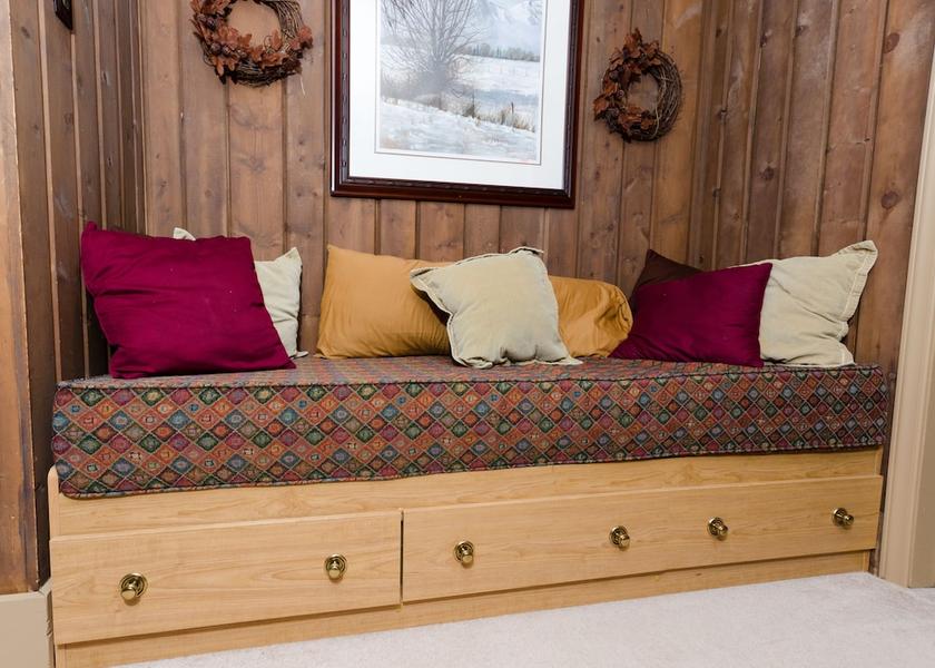 West Virginia Snowshoe Room