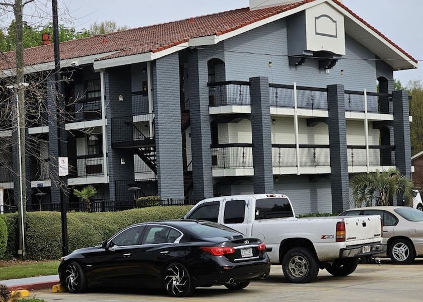 Alabama Decatur Facade