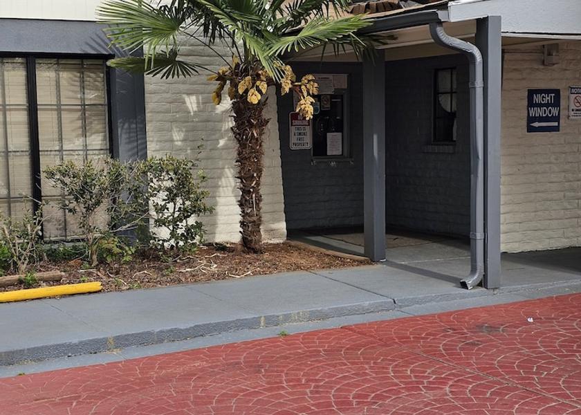 Alabama Decatur Facade