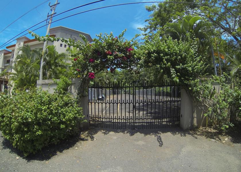 Puntarenas Jaco Entrance