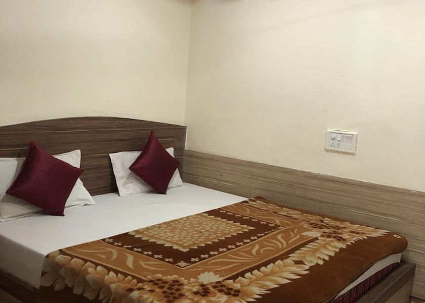 Madhya Pradesh Pachmarhi Room