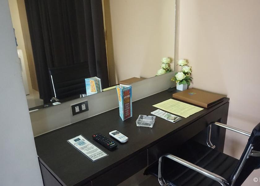 Central Luzon Angeles City Room amenity