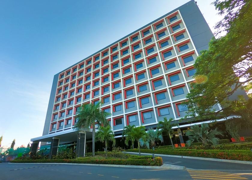  Port Moresby Exterior Detail
