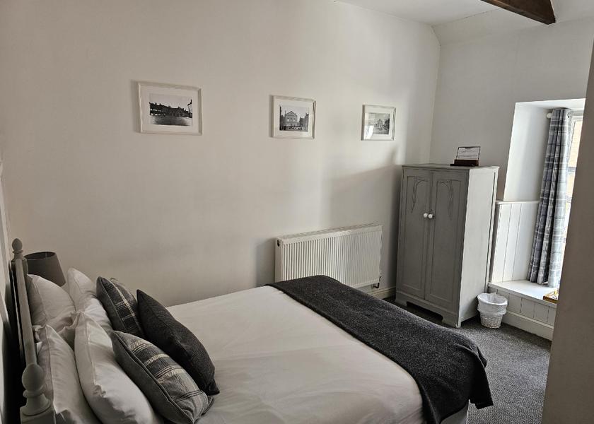 England Gainsborough Double room-Standard-Ensuite with Shower