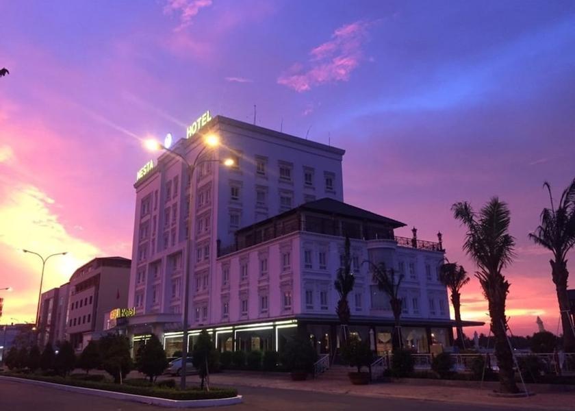 Kien Giang Can Tho Exterior Detail