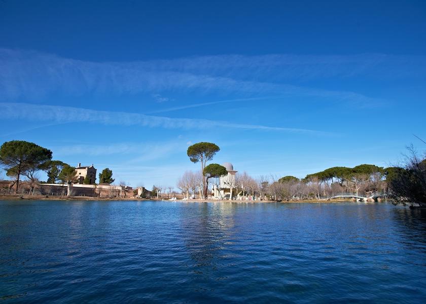 Aragon Alhama de Aragon Lake