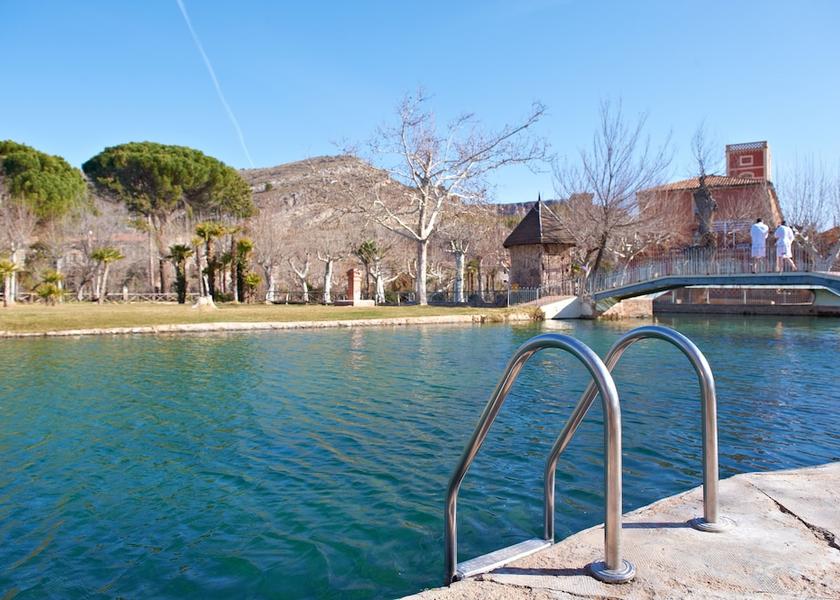 Aragon Alhama de Aragon Lake
