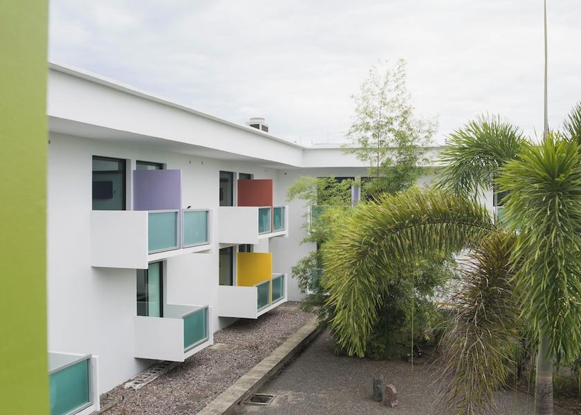  Libreville Garden View