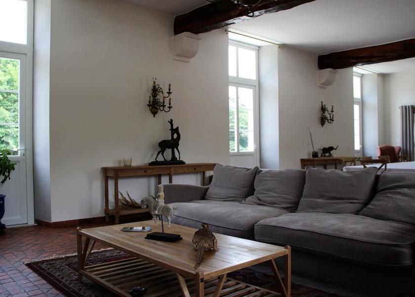 Hauts-de-France Fresneaux-Montchevreuil Lobby