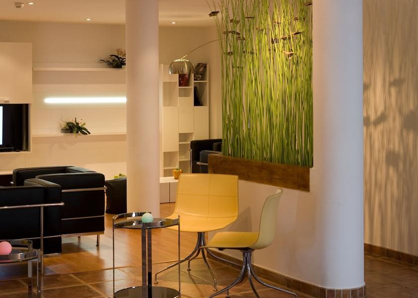 Catalonia Alella Lobby