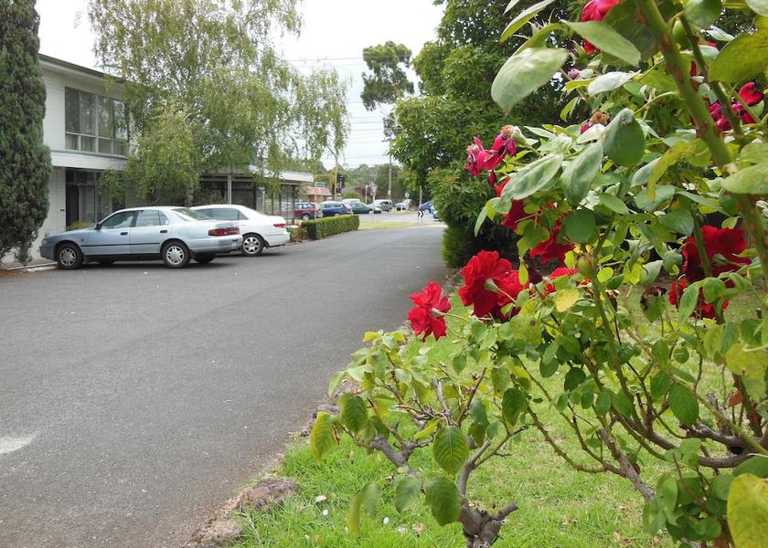 Victoria Croydon Exterior Detail
