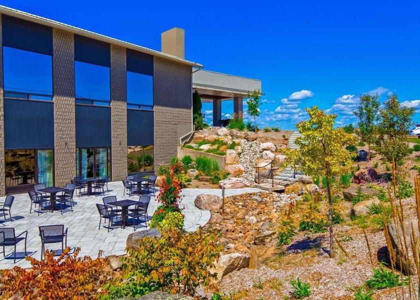 Ontario Pembroke exterior view