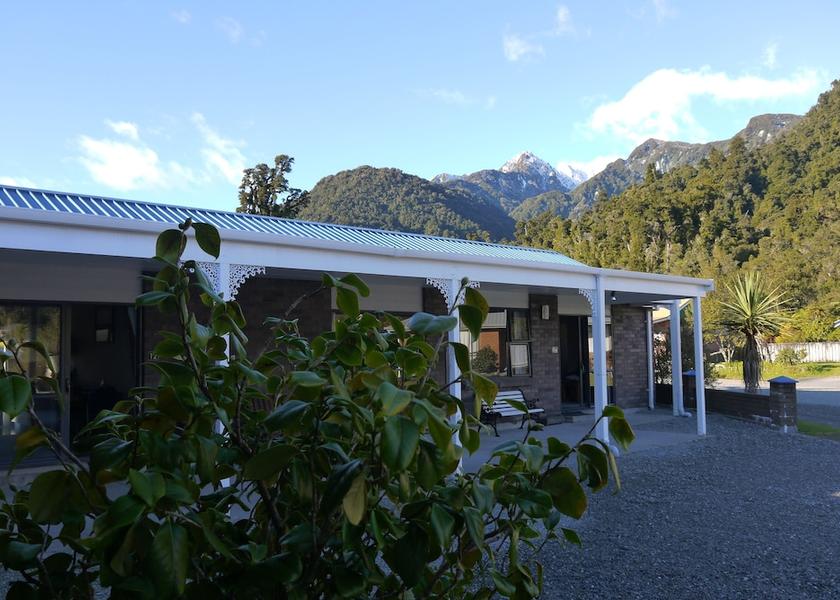 West Coast Franz Josef Glacier BBQ/picnic area