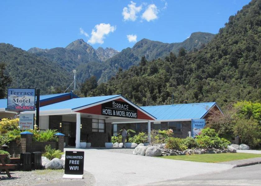 West Coast Franz Josef Glacier Hotel Exterior