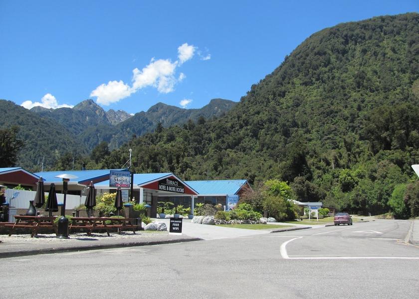 West Coast Franz Josef Glacier Exterior
