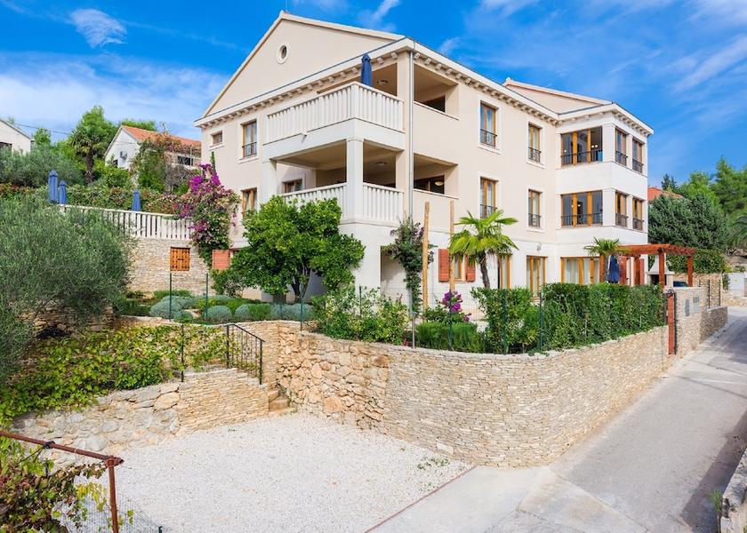 Split-Dalmatia Milna Exterior Detail