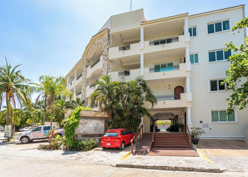 Quintana Roo Puerto Aventuras Facade