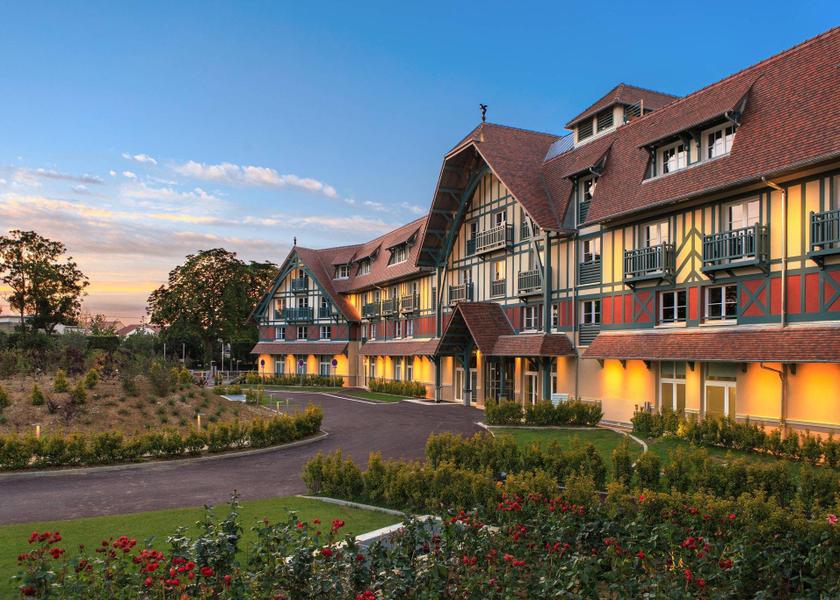Île-de-France Rueil-Malmaison Hotel Exterior