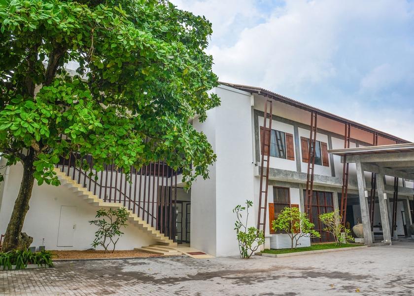 Gampaha District Negombo Porch