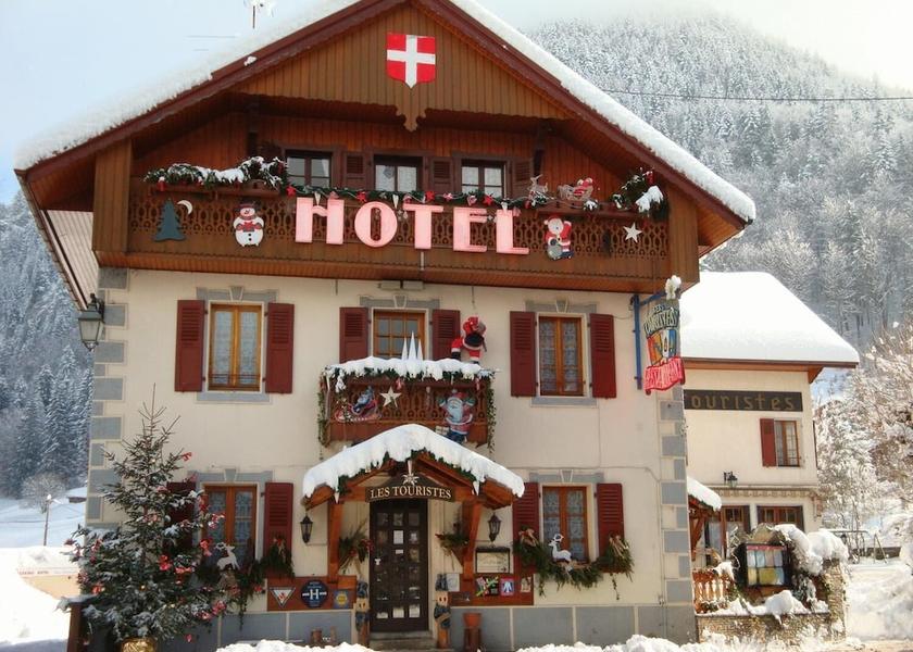 Auvergne-Rhône-Alpes Abondance Exterior
